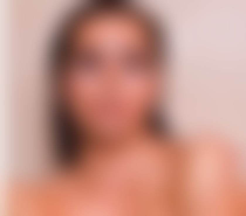 Escort (Shemale)and Massage