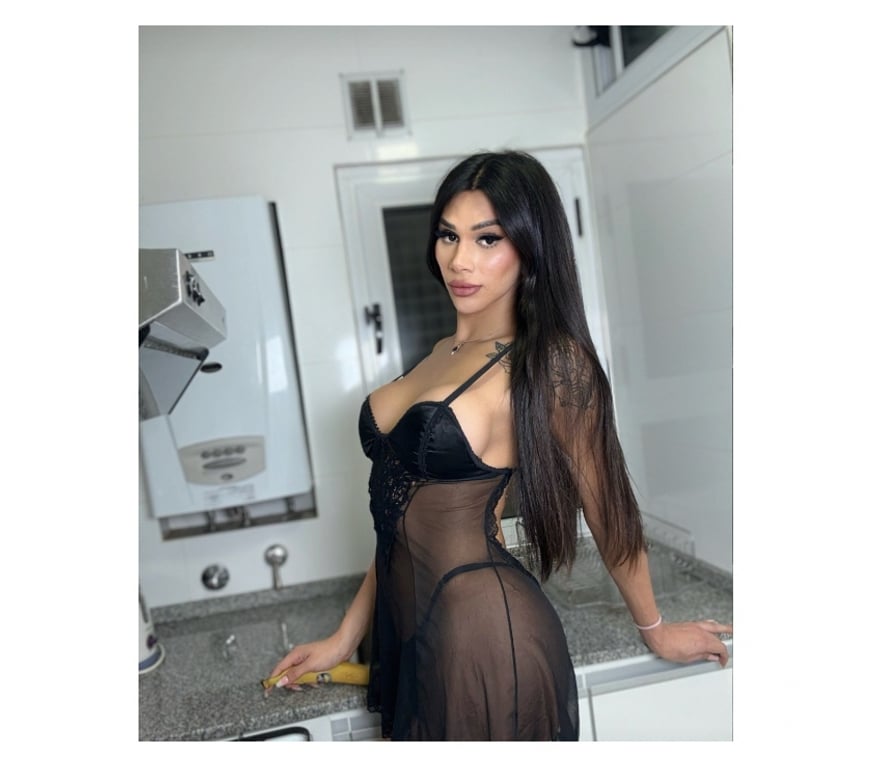 Trans Escorts Surrey Guildford - Photos for Queen trans is back π