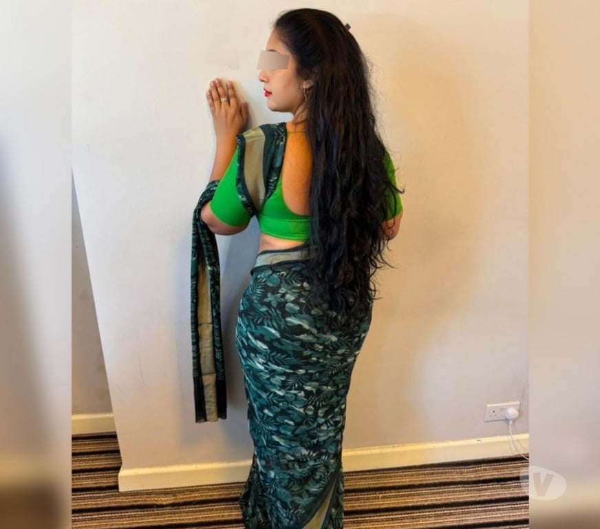 Escorts West London Hounslow - Photos for ROOPINI SOUTH INDIAN TAMIL NADU GIRL NEW ENTRY HOUNSLOW