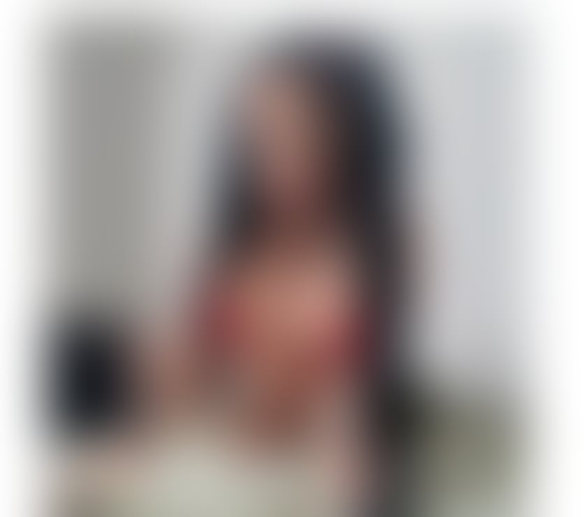 Escorts Oxfordshire South Oxfordshire - Photos for GORGEOUS BRUNETTE MILF-PARTY WOMAN