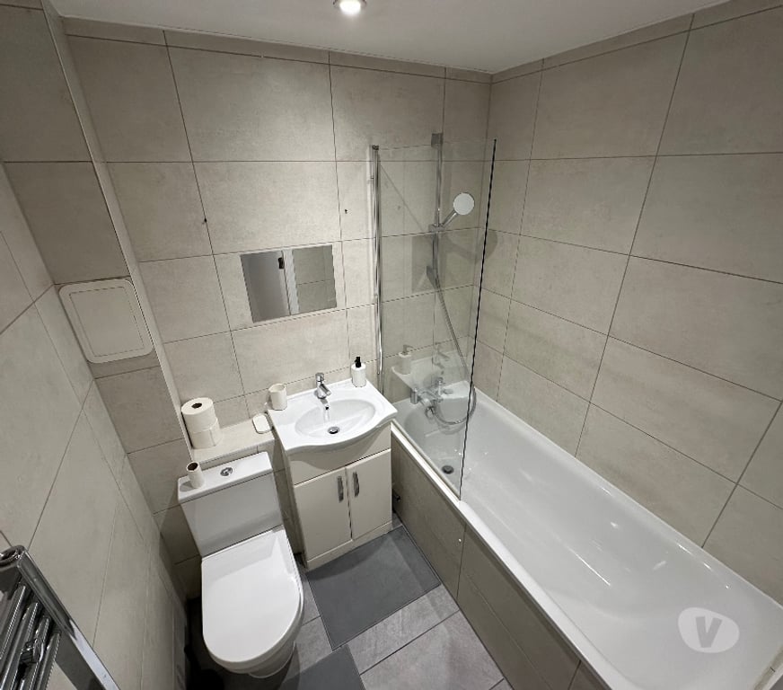 Property to Rent Bedfordshire Luton - Photos for 1 Bedroom Apartment Balcony Parking