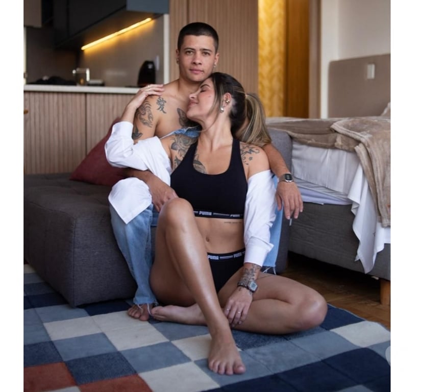 Escorts West London Paddington - West London - Photos for Oliver TS & Mia Brazilian LESBIAN