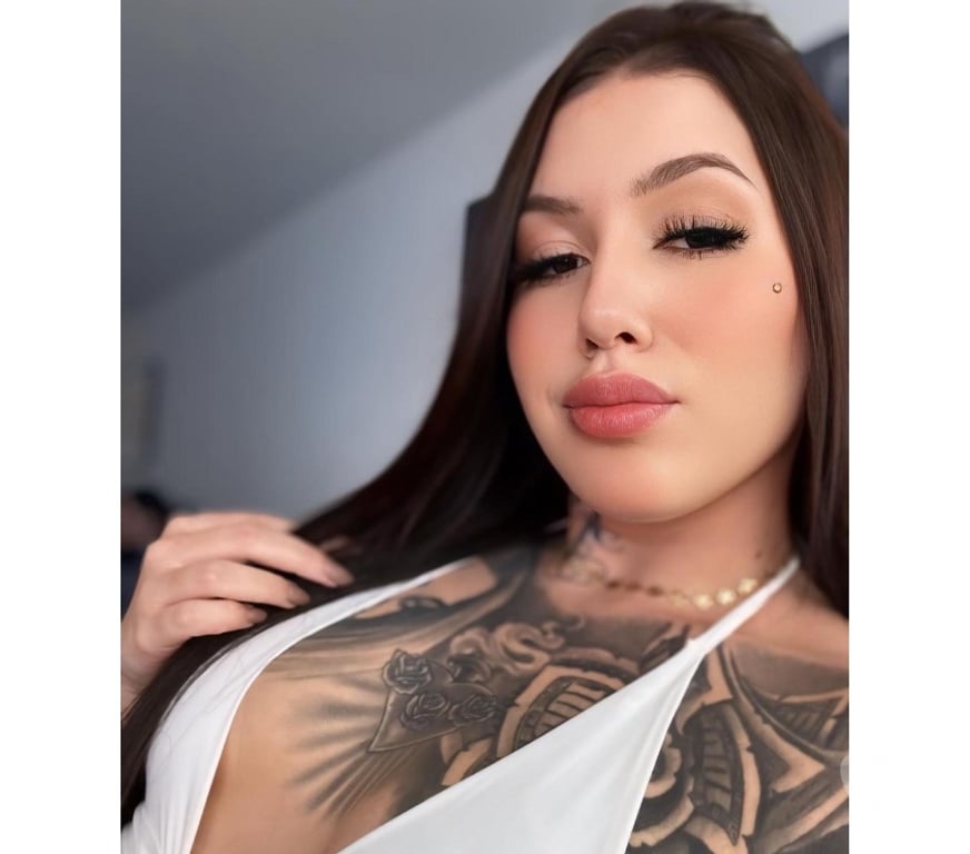 Escorts Reading Reading Town Centre - Reading - Photos for GORGEOUS LAURA🌶️JUICY🍑FULL SERVICE☎️