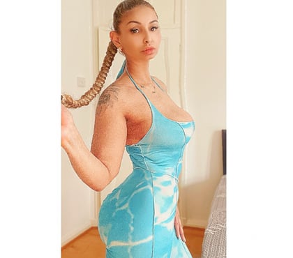 Escort Colindale Station North West London - Photos for 🔥 CHRISTINA 🔥 HUNGARIAN 🔥 MILF 🔥