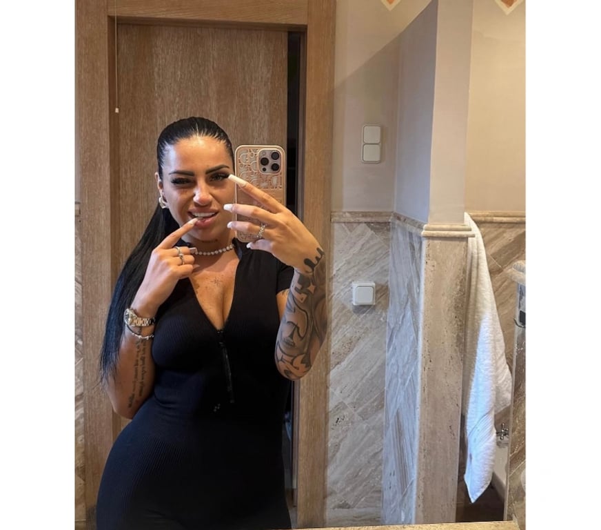 Escorts Kent Dartford - Photos for Candy 🍭 FRENCH x HIGH CLASS 💯