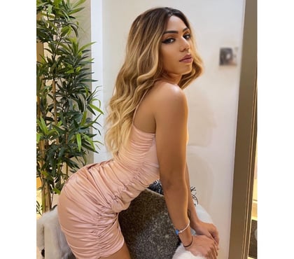 Transsexual Birmingham City Centre Birmingham - Photos for Julie xxxl 🍆🔥 new in town for few days 🔥 10 inches