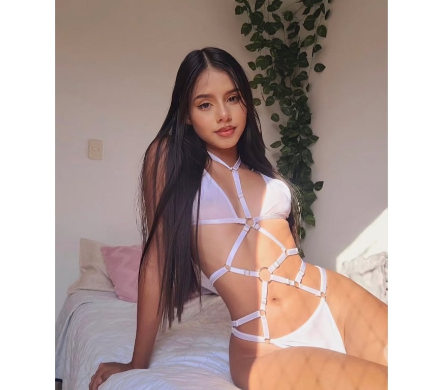 Escorts Kent Canterbury - Photos for 🔥 YOUNG AND NEW KAROLINE 🔥