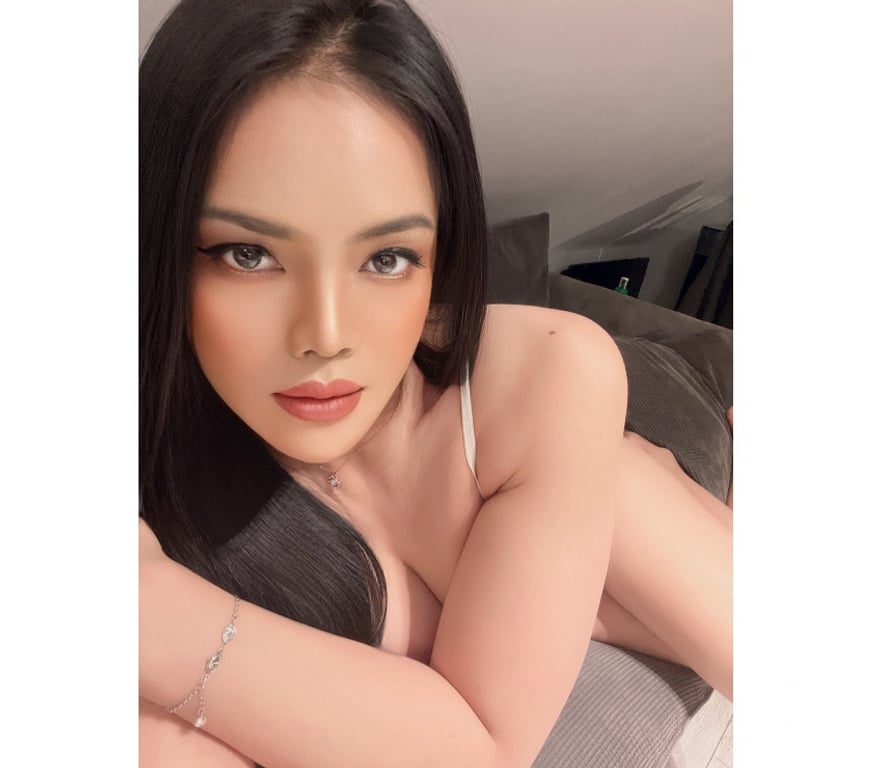 Escorts South West London Sutton - Photos for Poppy Thai Ts ladyboy best service in Sutton ππ¦
