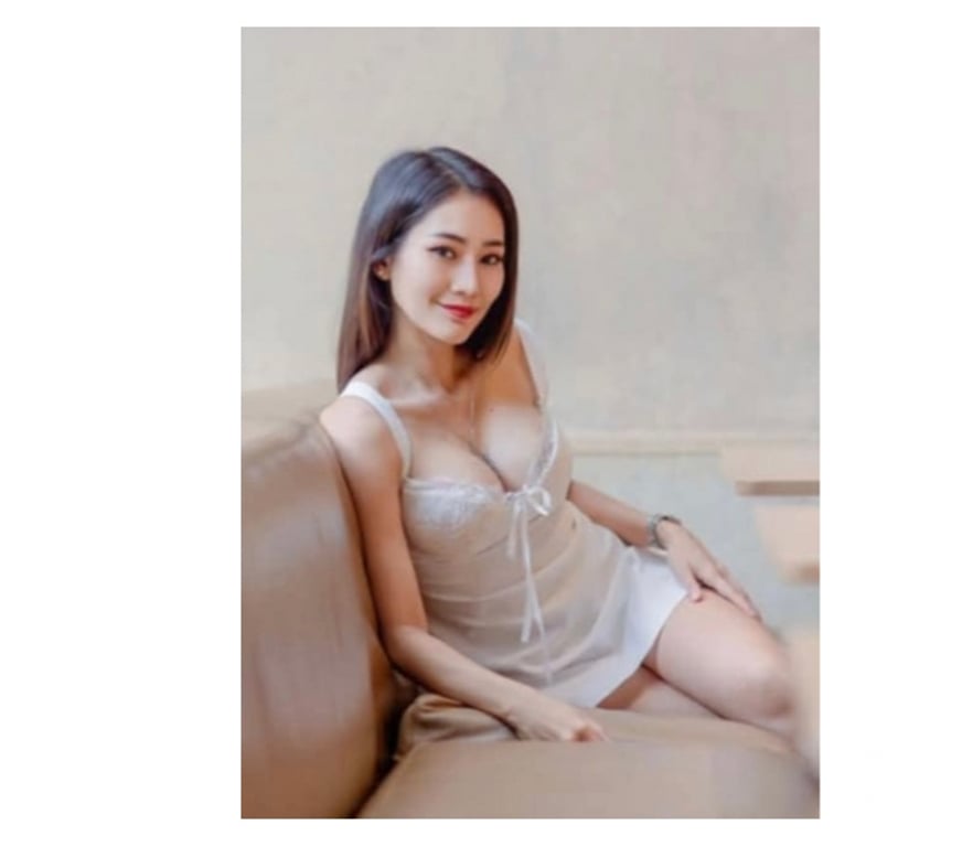 Escorts South East London Croydon - Photos for Hi Guys I'm Nara Thai girl best service 07983 734241