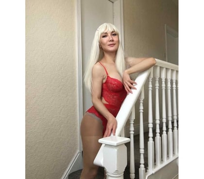 Escort Edinburgh Edinburgh - Photos for Ts Prada Trans Companionship and Relaxation and more