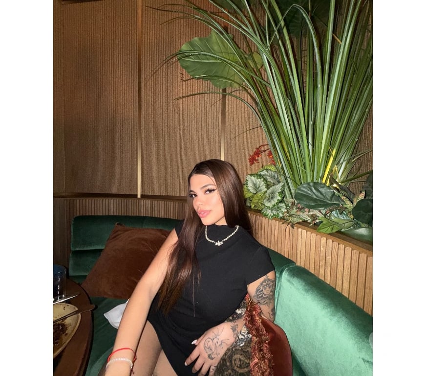 Escorts West Midlands Birmingham - Photos for Hi honey i waiting u