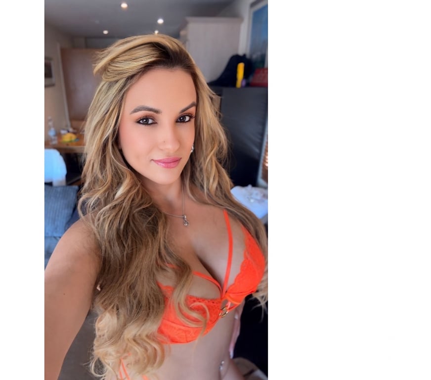 Escorts Tyne and Wear Newcastle upon Tyne - Photos for hot Brazilian, first time in town♥️😍🇧🇷Whatssap