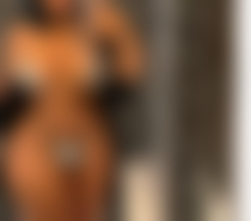 Escorts East London Creekmouth - East London - Photos for PARTY EBONY BIG BOOBS IN BARKING