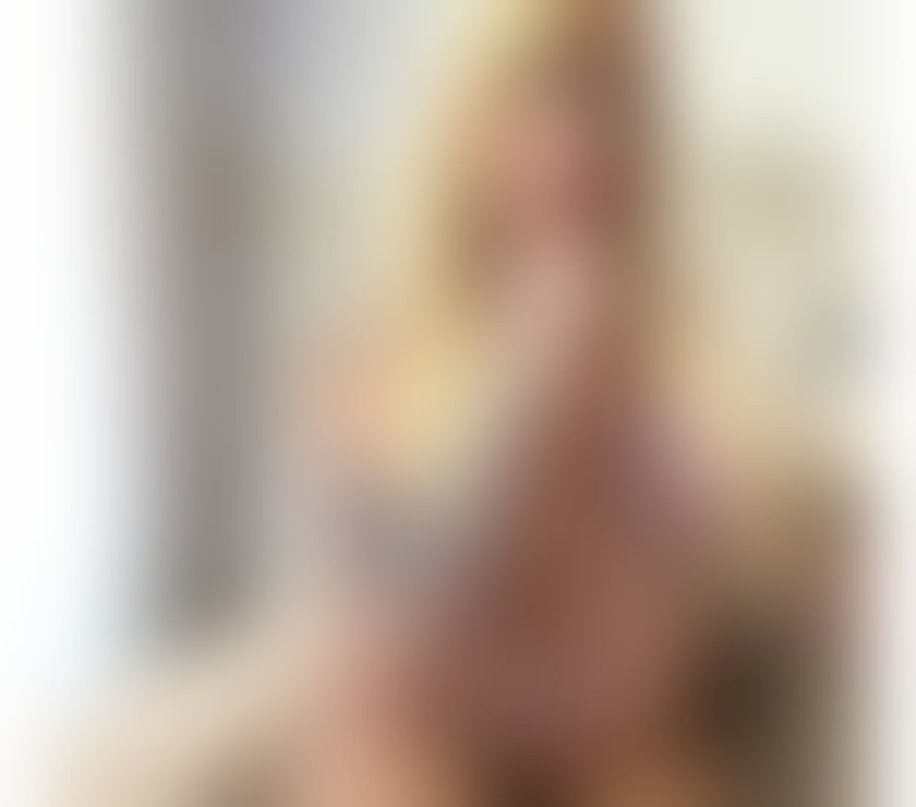 Trans Escorts North London Winchmore Hill - North London - Photos for Restless blonde looking for a kitten