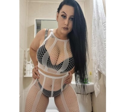 Escorts Croydon Town Centre Croydon - Photos for 😍 PARTY GIRLS 🤩 BEST BRUNETTE Ella a delicious body