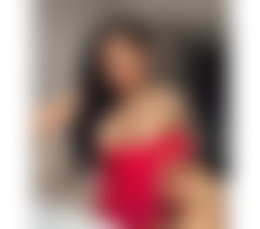 Lary 🍑 🇧🇷 hot brazilian brunette 🔞
