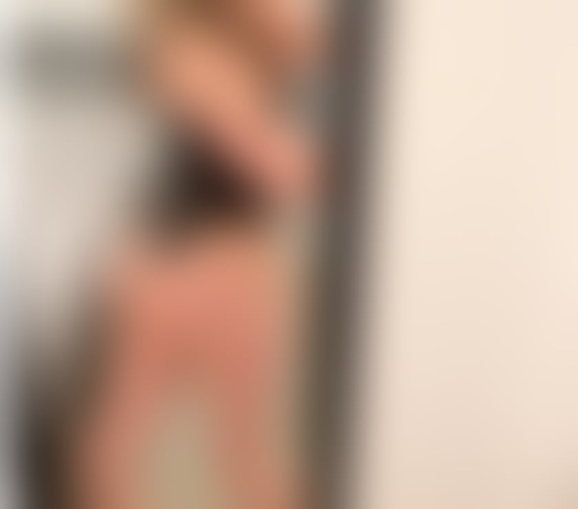 Escorts North London Enfield - Photos for Hot Brazilian Girl🔥 Out In