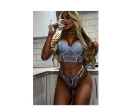 Escorts Middlesbrough Town Centre Middlesbrough - Photos for Brazilian Party Girl 🇧🇷