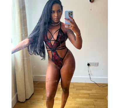 Escorts Edgware Road West London - Photos for Larissa Brazilian Hot