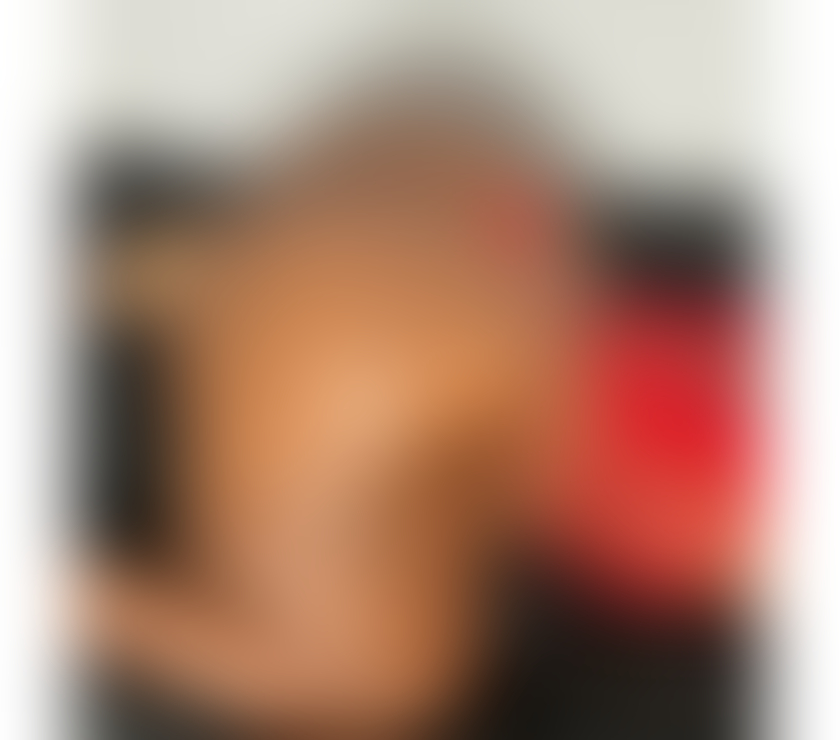 Escorts South East London Elephant & Castle Station - South East London - Photos for Sexy BOMBSHELL Lora 😍 ❤️ party girl 🥳