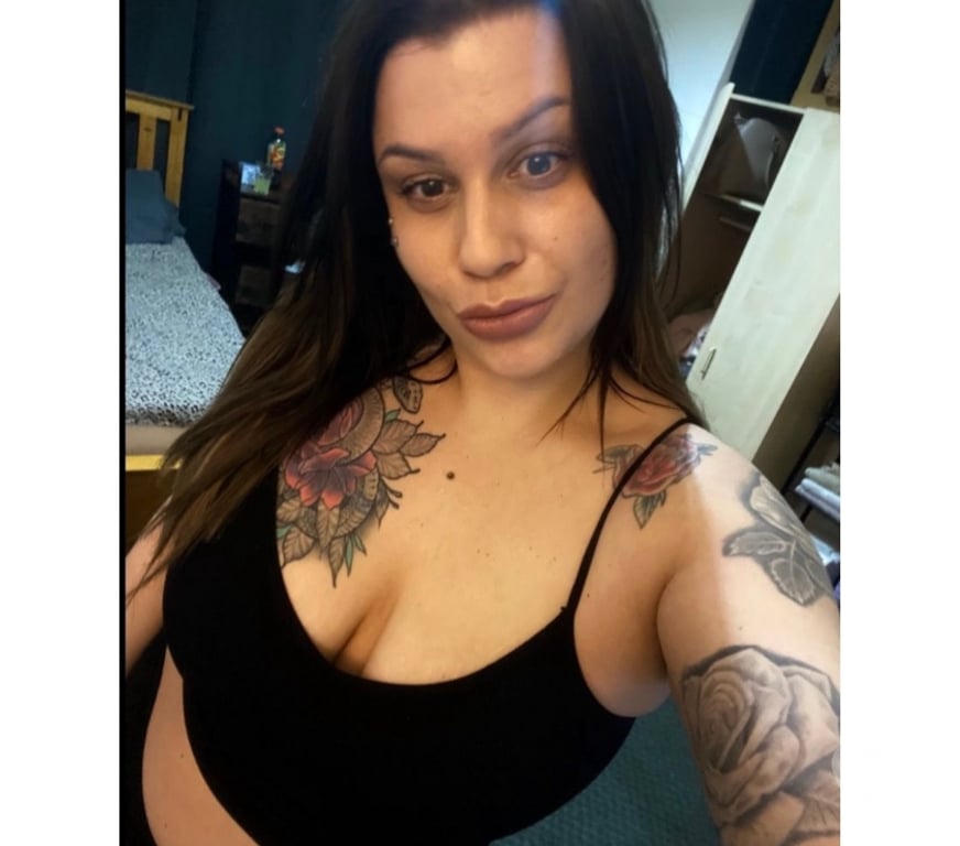 Escorts North West London Willesden - North West London - Photos for Raven π€ sexy and tattooed in NW2 π€