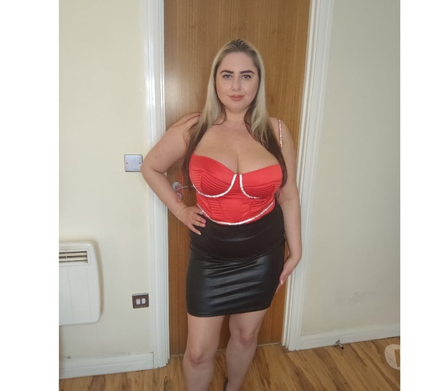 Escorts West Midlands Birmingham - Photos for REAL BUSTY GIRL WIT 38H BIG BOOBS 5 MIN WALK FROM NEW ST