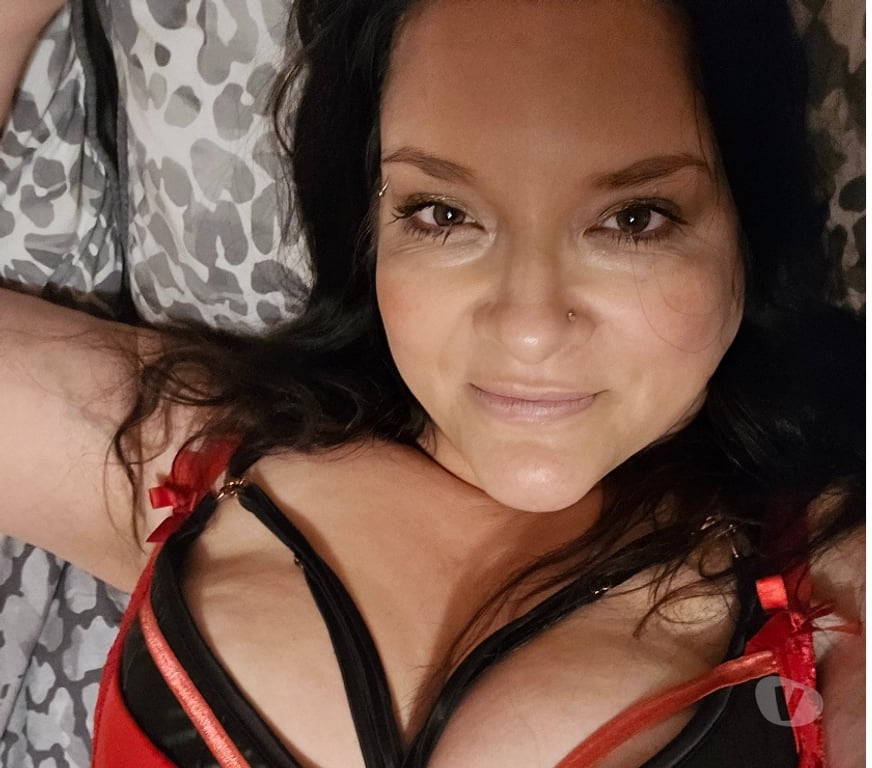 Adult Entertainment Devon Plymouth - Photos for Busty Danta Video Calls and Content