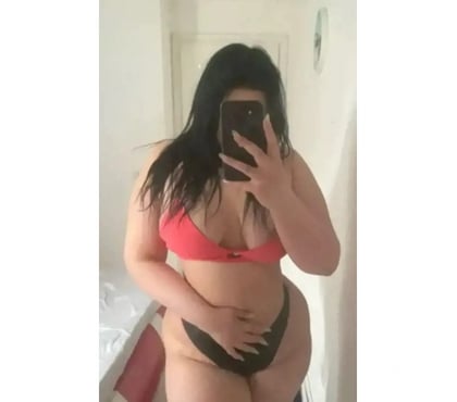 Escort Hyde Park Leeds - Photos for Ella new i.n Town party Girls 🤩😛