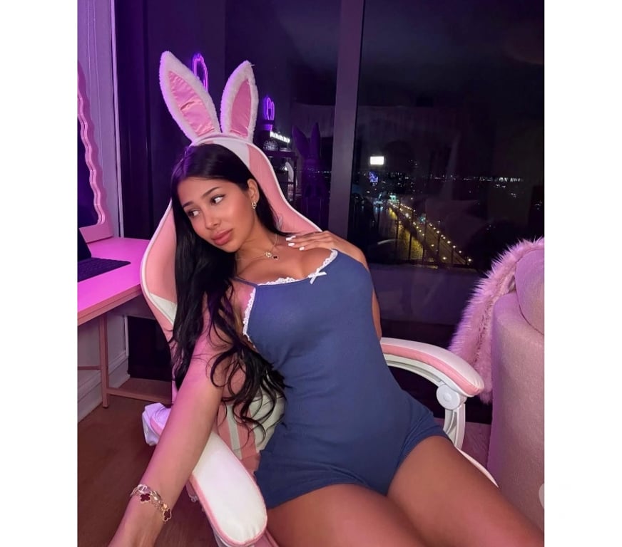 Escorts East London Westferry - East London - Photos for 🔥LATINA HOT🔥AVAILABLE NOW🔥😍