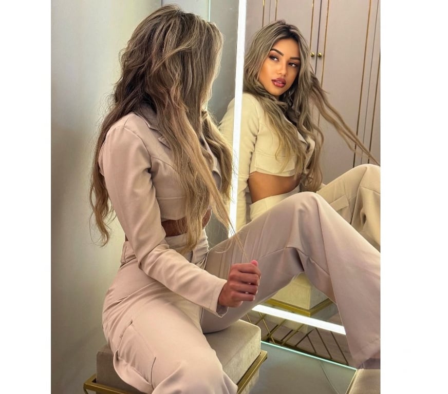 Escorts South West London Sutton - Photos for πΎ CRISTAL PARTY GIRL π