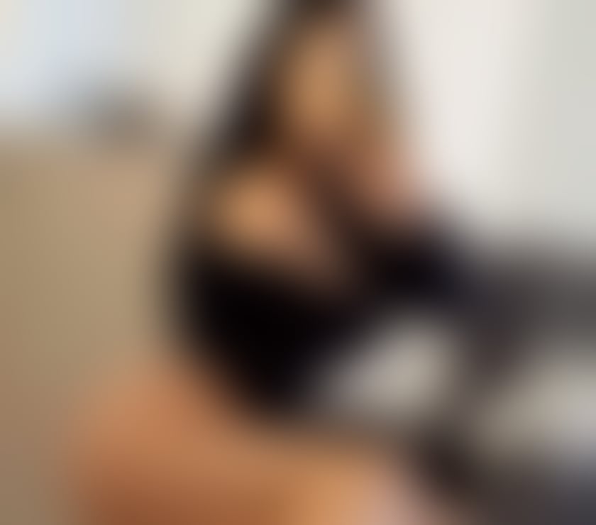 Escorts Aberdeenshire Portlethen - Aberdeen - Photos for Hey I’m zenia cash on arrive outcall only