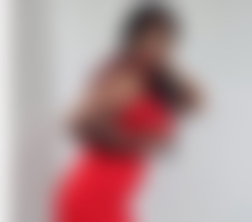 Hi I am a massage escort for more details call me I am 33 ye