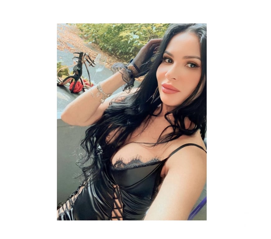 Escorts Peterborough Peterborough City Centre - Peterborough - Photos for BIG BUM BRAZIL PARTY HOT HOT