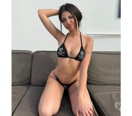 Escorts & Erotic Massage Leigh-on-Sea Southend-on-Sea - Photos for Naughty brunette 😜 slim party girl