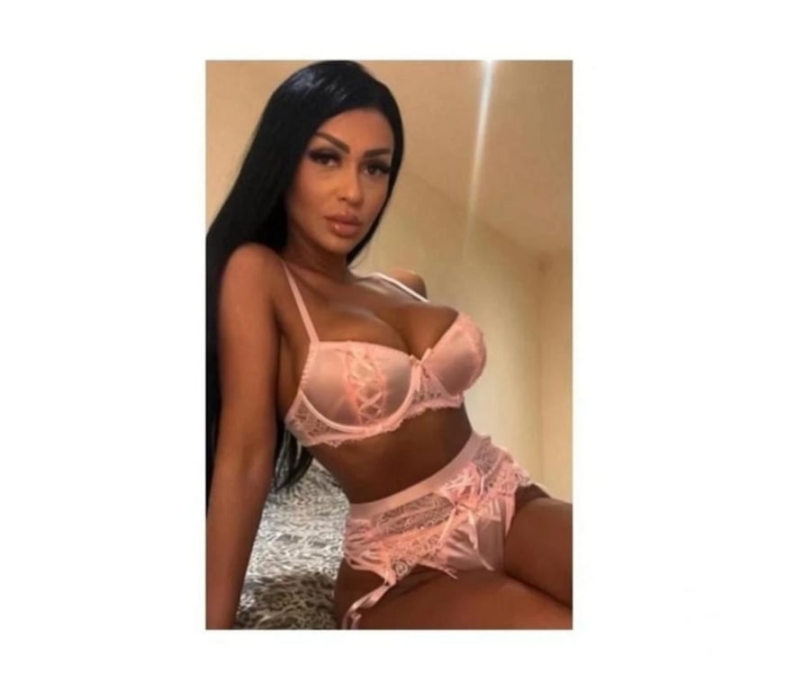 Escorts Norfolk Norwich - Photos for Welcome to my profile Amira