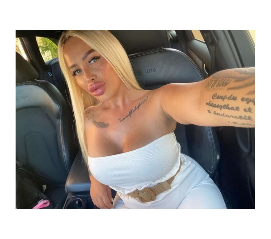 Escorts East London Havering - Photos for LUXURY PARTY GIRL🍾AVAILABLE 24H❣