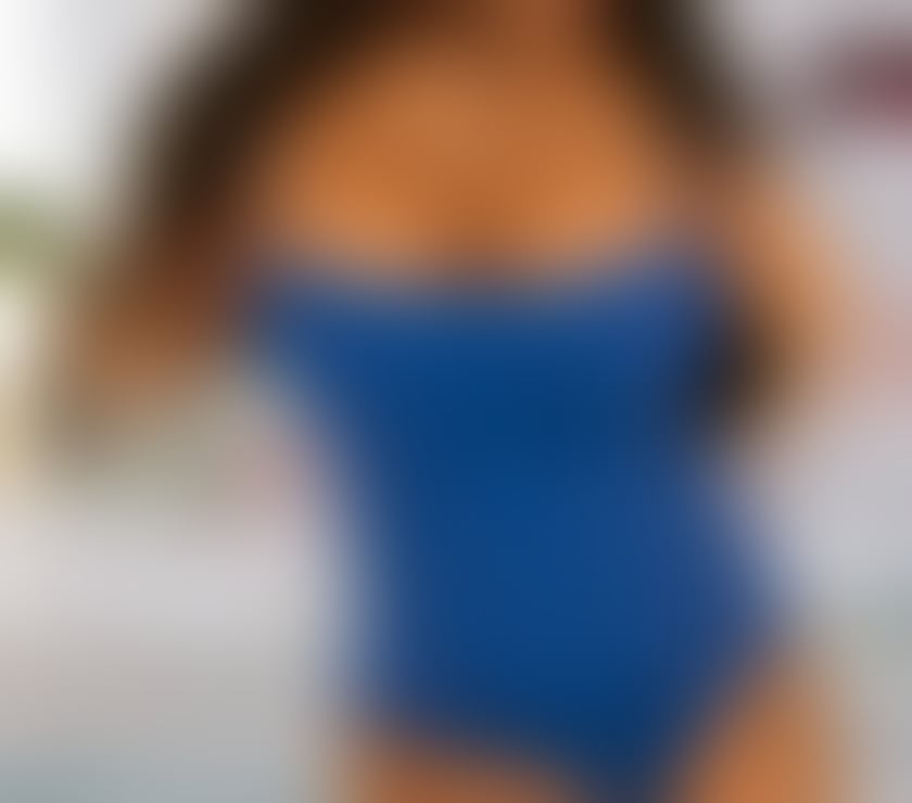 Escorts West Yorkshire Leeds - Photos for New super busty North American girl in Leeds 100% real pics