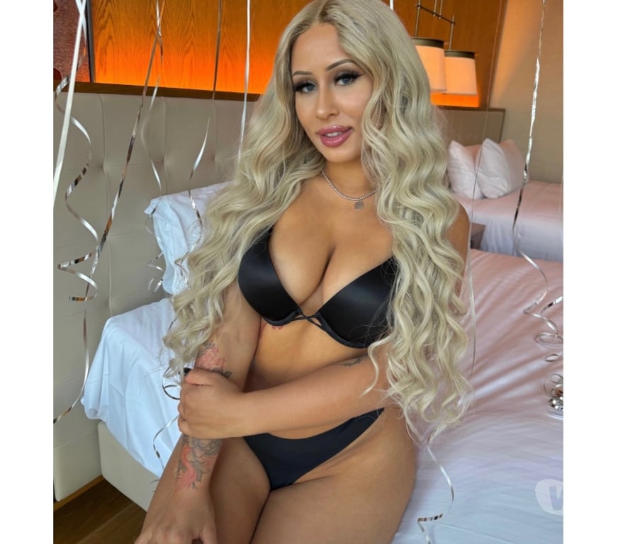 Escorts West Midlands Dudley - Photos for Ready all time kiss you