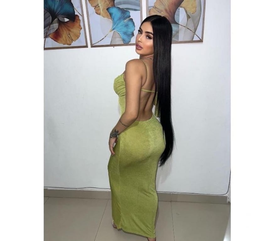 Escorts East London Havering - Photos for Kelly - Sexy Lady Brunette (extras)