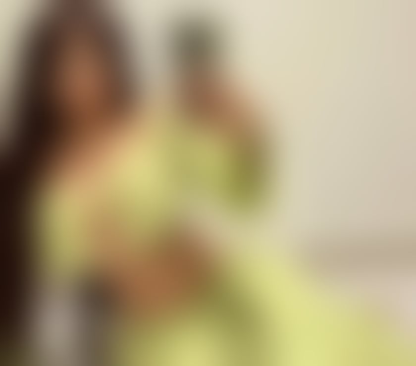 Escorts Slough Town Centre Slough - Photos for Party Girl in Slough just 5days best service 24 7
