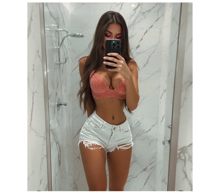 Escorts Cambridgeshire Cambridge - Photos for Karina ❤️ Hot Curvy 🔝 Party girl 🥳🎀