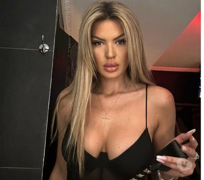 Escorts Slough Town Centre Slough - Photos for Hot girl only outcall x
