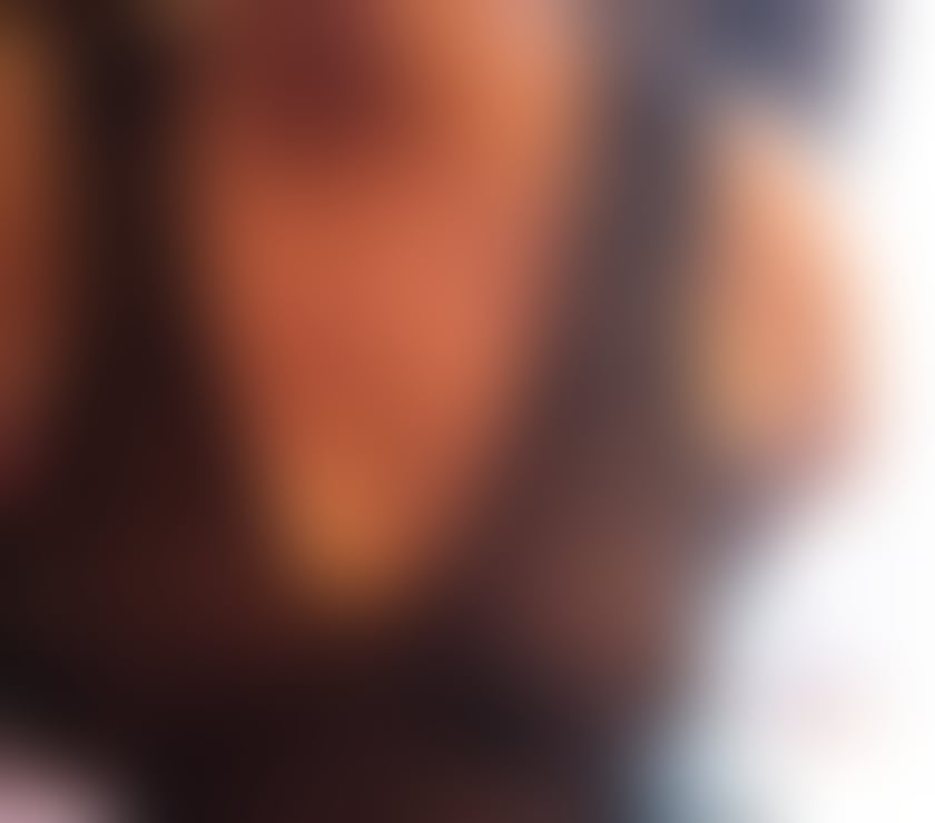 Escorts Lancashire Blackpool - Photos for Sexy MATURE BRUNETTE