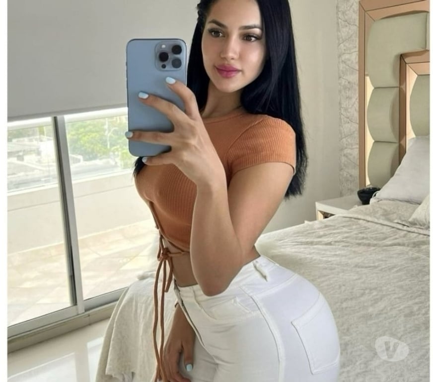 Escorts East London Redbridge - Photos for Karina Hot Party Girl back in London near Ilford Station