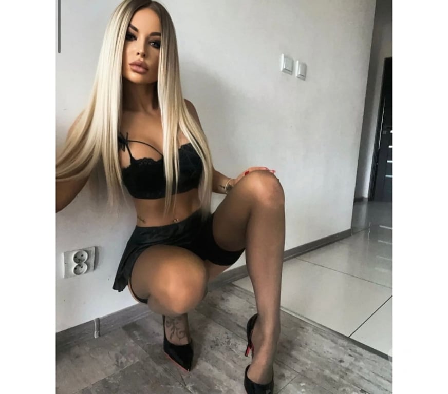 Escorts Hertfordshire Dacorum - Photos for 🍾best party🔝best service💯real pics✔️owo,fk💋