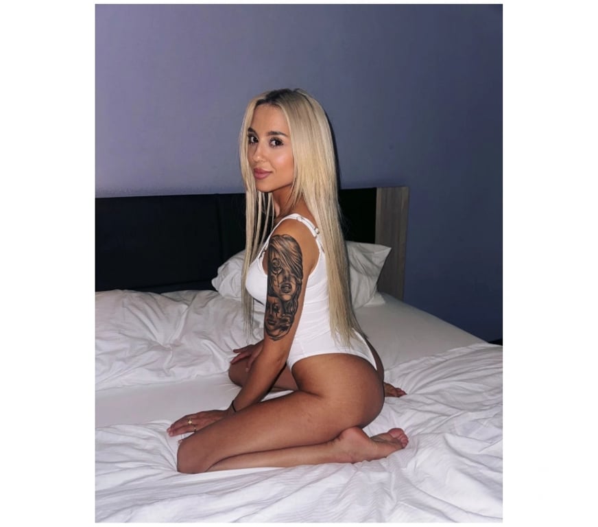 Escorts Merseyside Liverpool - Photos for Bella x x New German x x