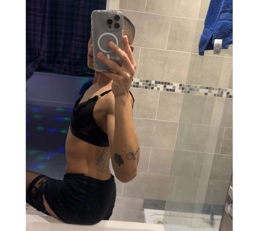 Trans Escorts West Yorkshire Leeds - Photos for π FEEMBOY π PartyLadyBoy π