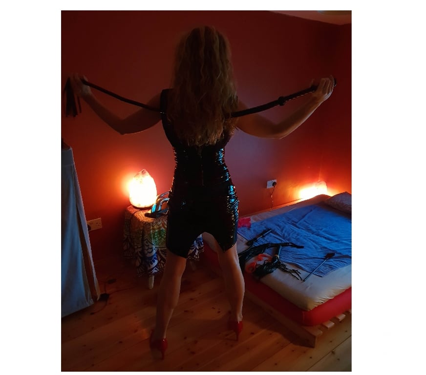 Escort Longford Longford - Photos for Delicious Tie &Tease explorations