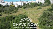 Oportunidade Única de Investimento: Terreno com Vista para a