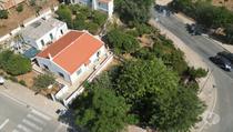 Terreno Misto nas Ferreiras com PIP para 11 Vivendas (ALBF 00167)